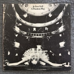 Jethro Tull – A Passion Play (Chrysalis CHR 1040) 1973 Pitman Pressing VG+/VG
