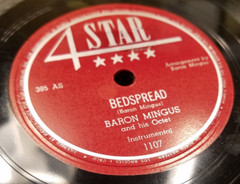 78RPM 4 Star 1107 Baron Charlie Mingus – Make Believe / Bedspread, sharp E- V+E-