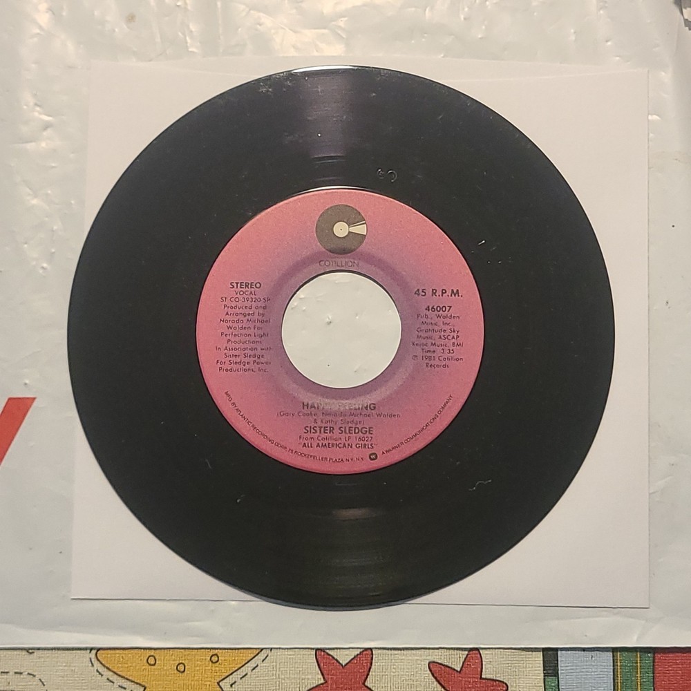 Sister Sledge – Happy Feeling/ All American Girls – Cotillion 45 RPM Record