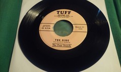 The FOUR SOUNDS doowop original TUFF Label #2222 45 THE RING b/w PETER’S GUN VG+