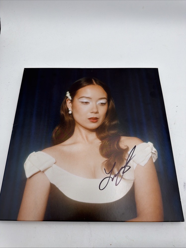 Laufey Bewitched The Goddess Edition Blue Color Vinyl Record SIGNED JACKET