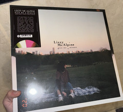 Lizzy McAlpine – Give Me A Minute Vertigo Vinyl VV Exclusive /600