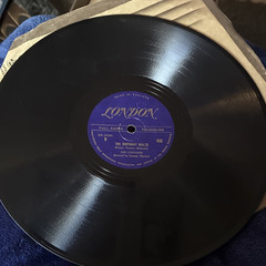 London The Unitones The Birthday Waltz Full Range Vinyl Record 432 DR.13229