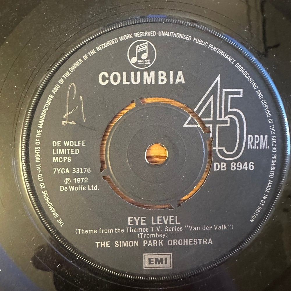 The Simon Park Orchestra – Eye Level 7″ Single 1972 TV Themes Columbia 45 RPM