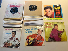 Lot of 45 ELVIS 45 RPM Vinyl Records – RCA VICTOR – SOME WITH PICTURE SLEEVES ps