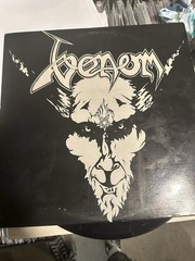 Venom – Black Metal LP 1985 Combat – MX 8030 [Silver Label] VG+/EX