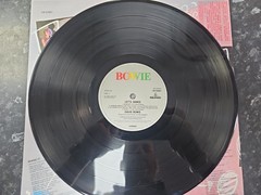 DAVID BOWIE – LET’S DANCE – EMI DB83881 – 2024 LP