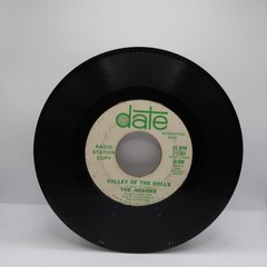 The Arbors – Valley of the Dolls 7″ Single 1967 Promo Date Pop 45 RPM