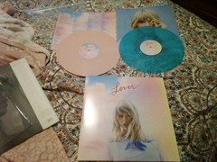 Taylor Swift – Lovers – Double Record Blue / White 2019 NM Played 1 Time