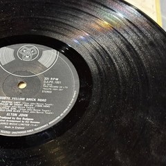 ELTON JOHN – Goodbye Yellow Brick Road – 1st UK IMPORT double Lp – COLORED VINYL