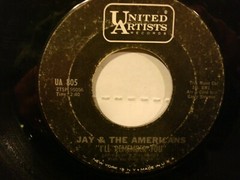 LOT OF 10 45 RPM ARTISTS OF THE 1960’S 4 Seasons, Americans, L. Gore, Hermits