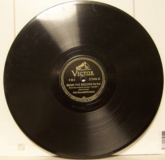 ARTIE SHAW – FRENESI / BEGIN THE BEGUINE – 1940s 10″ 78rpm RECORD