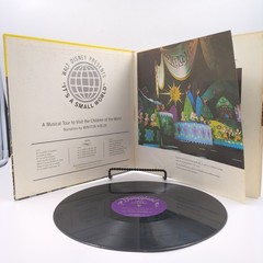 Walt Disney Presents It’s a Small World Vinyl LP ST-3925 Disneyland Record Book