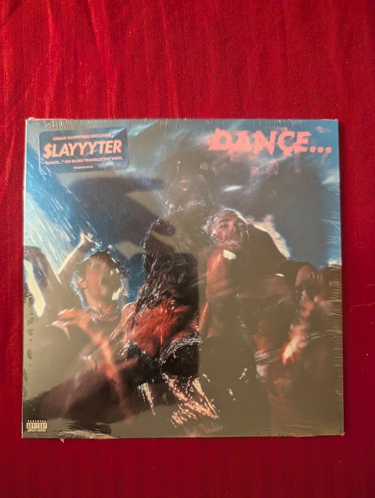 Slayyyter DANCE Translucent Blush 7″ Vinyl Single Urban Outfitters Pride x/2000