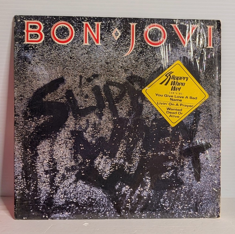 BON JOVI „SLIPPERY WHEN WET“ 1986 LP Vinyl Record Heavy Metal Hype Sticker
