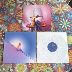 mxmtoon rising LP Vinyl AWAL Recordings 2022 12″ Blue Colored Vinyl