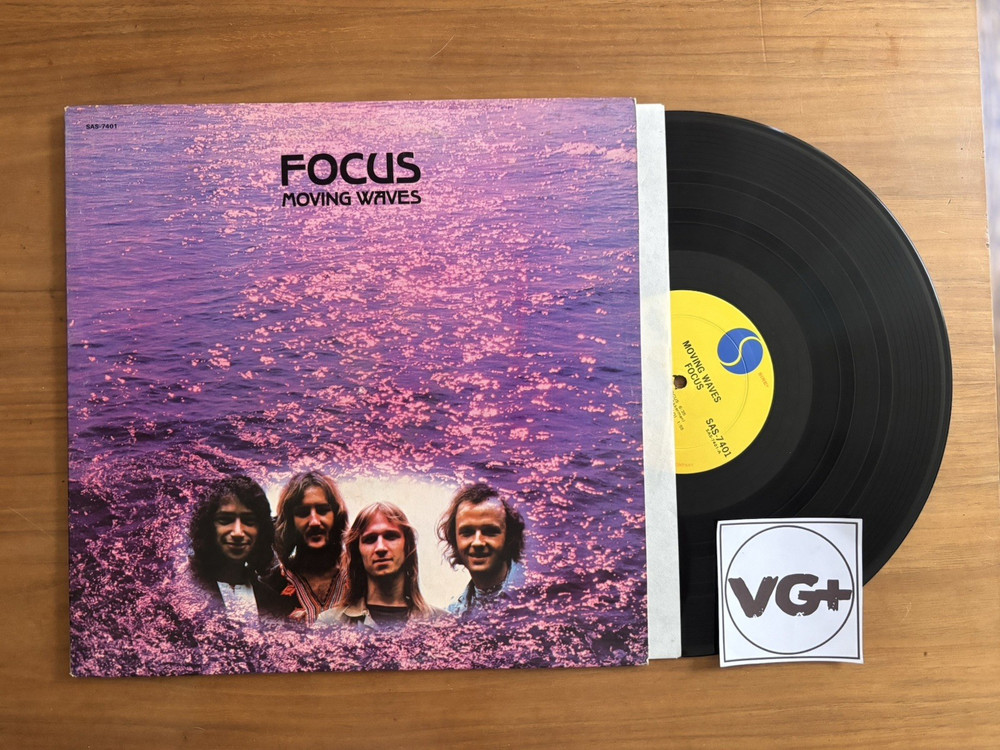 Focus Lp Moving Waves On Sire – Vg+/ Vg+
