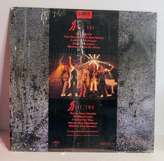 BON JOVI „SLIPPERY WHEN WET“ 1986 LP Vinyl Record Heavy Metal Hype Sticker