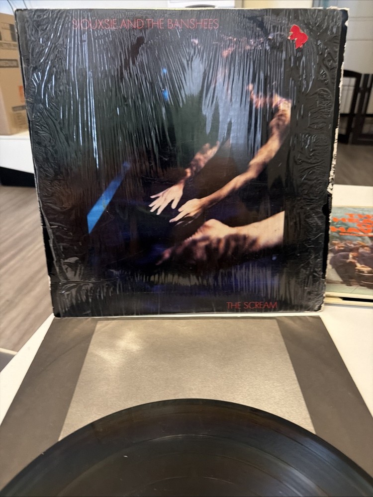 SIOUXSIE AND THE BANSHEES The Scream (LP, 1984, Geffen) GHS 24046 Debut Album VG
