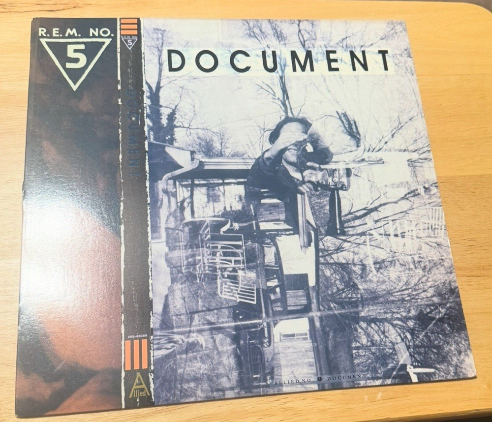 R.E.M. Document 12″ Black Vinyl LP Rock I.R.S. Records IRS-42059