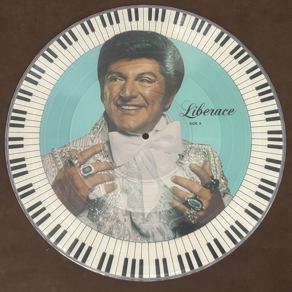 Liberace 12″ Picture Disc. 1979 AVI Records AVI 6065 – Sophisticated Lady