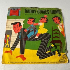 Children’s Record Guild – Daddy Comes Home Record 1950s CRG Children’s 78 RPM