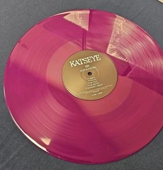 KATSEYE – SIS / SOFT IS STRONG – Purple Vinyl RECORD SIGNED AUTOGRAPHED RARE 🔥