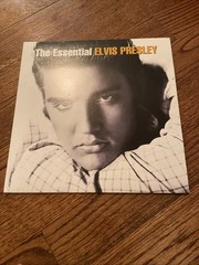 The Essential Elvis Presley by Presley, Elvis (Record, 2016)