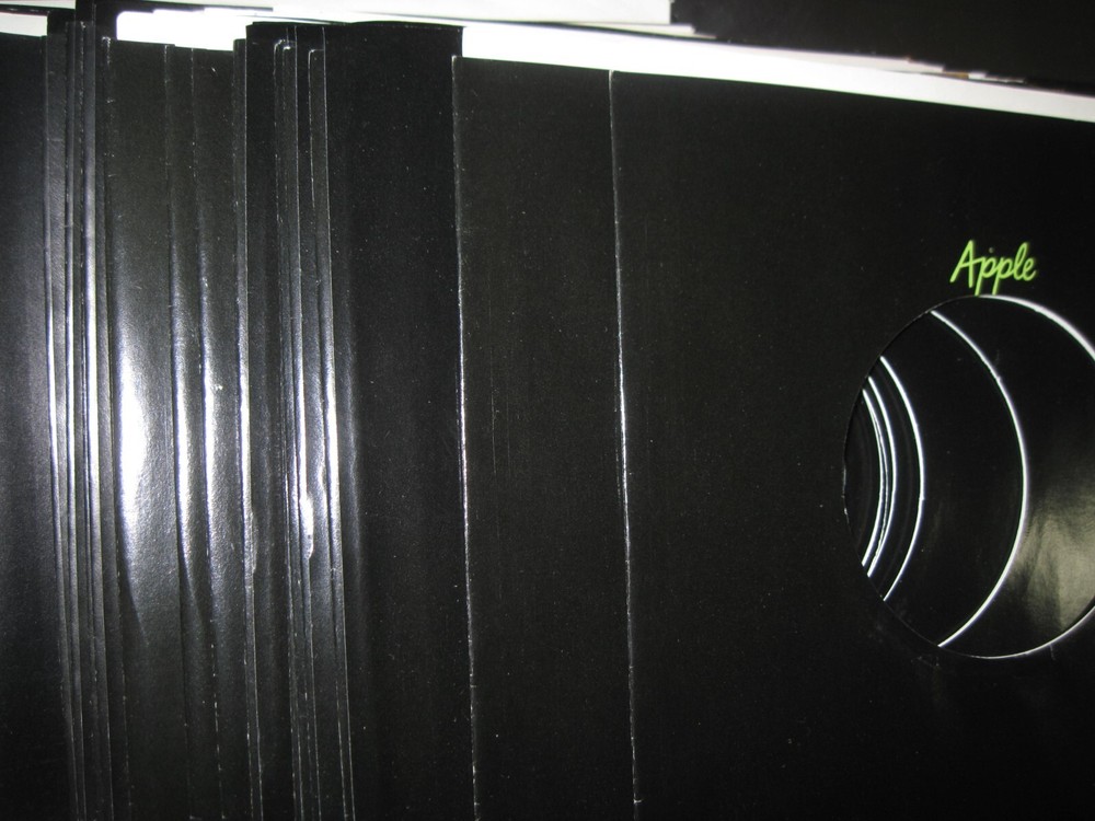 BASICALLY NEW ! $5. each * 1 – 40 Post $5 * USA ORIGINAL * APPLE Empty Sleeves