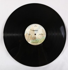 Twiggy Self Titled LP, 1976 (SRM-1-1093), w Insert, Promo, EX/VG