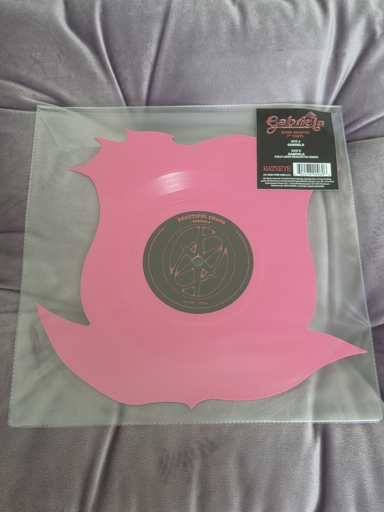 KATSEYE – Gabriela Rose Die- Cut 7” Single – US EXCLUSIVE In Hand! NEW!