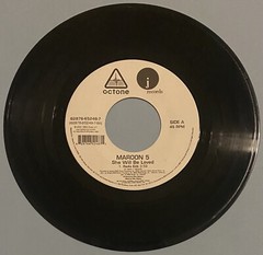 Maroon 5 “ She Will Be Loved / Sunday Morning “ Rare Vinyl 45 Record
