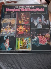 THE OFFICIAL ALBUM OF DISNEYLAND/WALT DISNEY WORLD – Orig. 1980 LP VG PLAYS EX