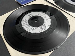 Thin Lizzy – Cold Sweat, 2 x 7″ Vinyl Singles UK 1983 (LIZZY 11-22) VG+