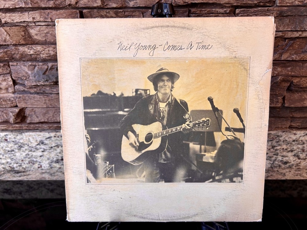 Neil Young Comes A Time Vinyl LP 1978 First Press Reprise MSK 2266