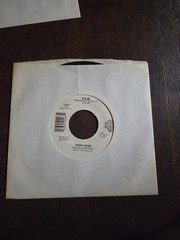 R.E.M. – Losing My Religion First US Pressing 1991 7″ Vinyl w/ Singles BUNDLE NM