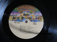 KISS Alive II NBLP 7076-2 2xLP 1977 Pitman Pressing Complete w Tattoos