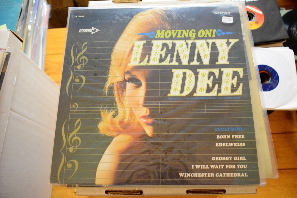 LENNY DEE „MOVING ON“ LP 12″ RECORD VG+ DECCA CHEESECAKE