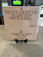 Dijon – How Do You Feel About Getting Married? RSD 2026 Translucent Red Vinyl