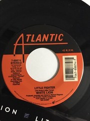 80’s Band WHITE LION / LITTLE FIGHTER b/w LET’S GET CRAZY / 45 wPS Near Mint!