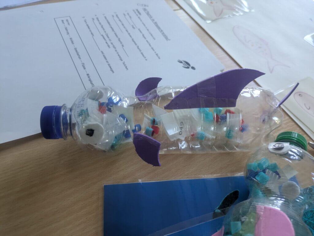 Recycling erklären, gemeinsam forschen – Originalfoto aus dem Schulbericht